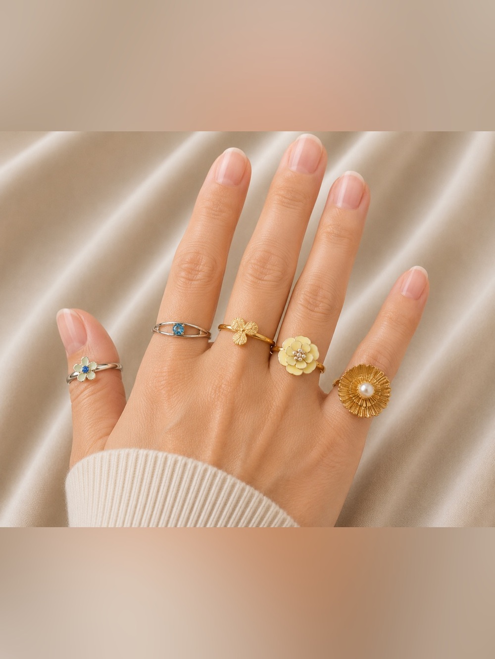 5 costume ring set size about 7.5 all adjustable except for yellow flower
